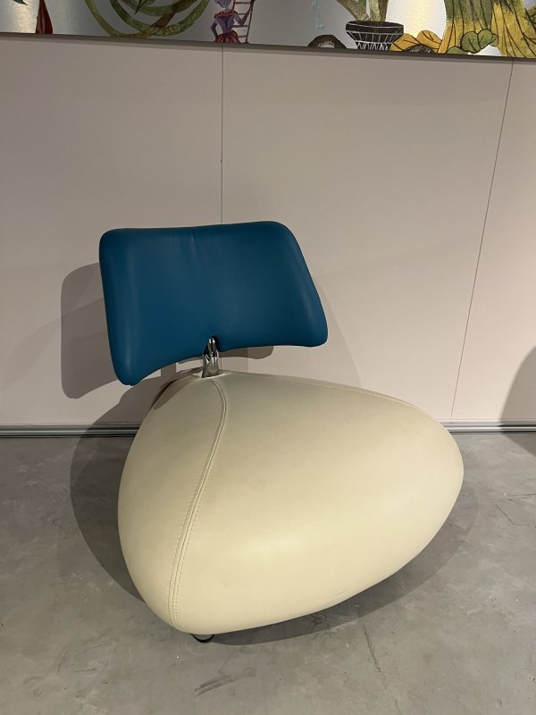 Leolux - Puppy Pallone Fauteuil in Leder Ivoire en Turquoise