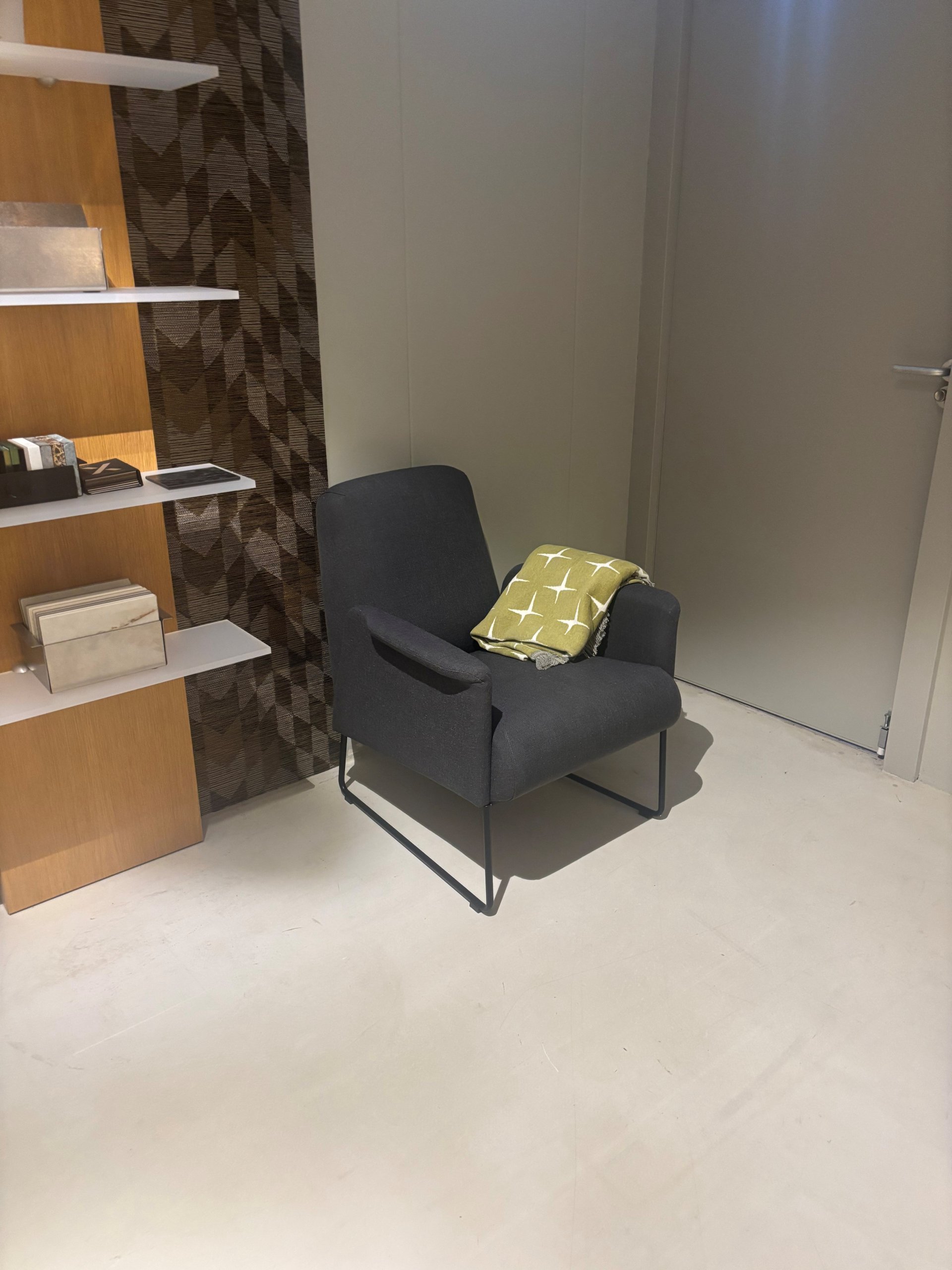 Cas fauteuil grijs van Jamé - Afbeelding 2
