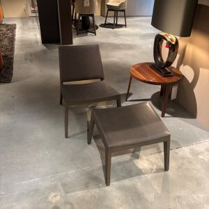 Wood me fauteuil + voetenbank van de Vorm